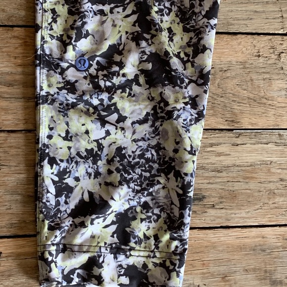 ❌SOLD❌Lululemon drawstring pant - Picture 8 of 9